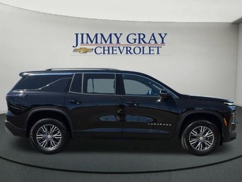 New 2026 Chevrolet Traverse LT w/ Driver Confidence Package image 6