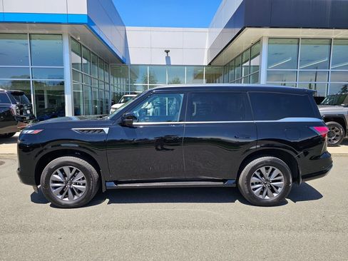 Used 2025 INFINITI QX80 Pure AWD/4WD image 2