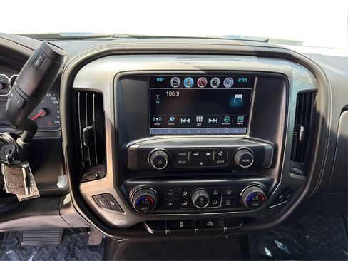 Used 2018 Chevrolet Silverado 1500 LTZ AWD/4WD image 14