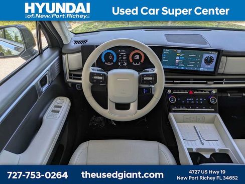 Used 2025 Hyundai Santa Fe SEL FWD image 22