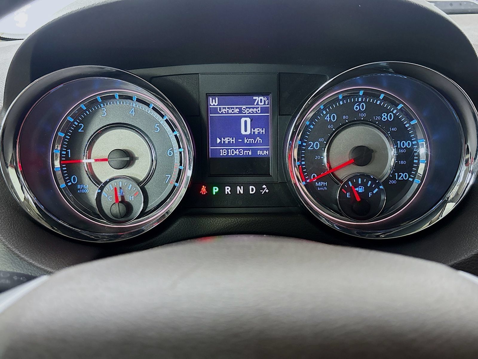 Used 2012 Chrysler Town & Country Touring w/ Entertainment Group #1 FWD image 12