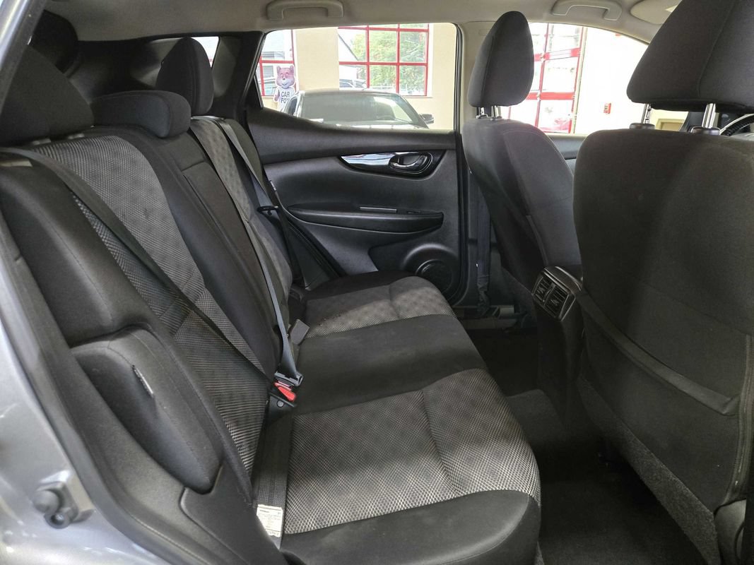 Used 2021 Nissan Rogue Sport SV AWD/4WD image 27