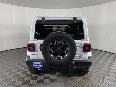 Used 2023 Jeep Wrangler Unlimited Rubicon 4xe w/ Cold Weather Group AWD/4WD image 8