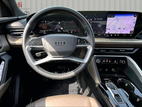 Used 2025 Audi Q5 Premium w/ Convenience Package AWD/4WD image 8