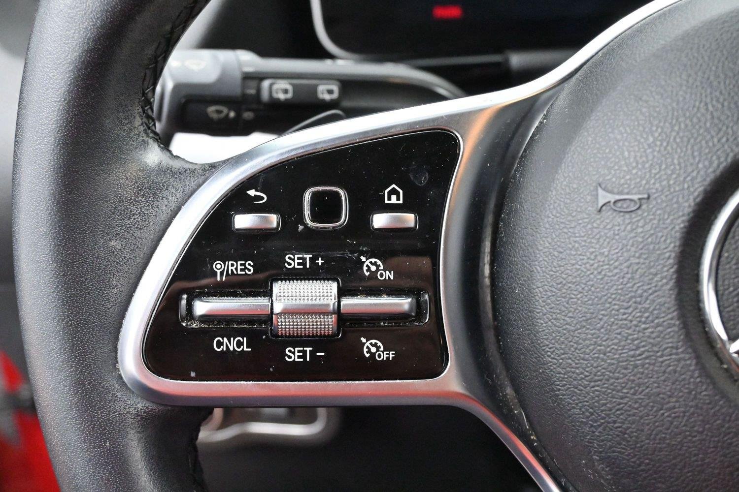 Used 2021 Mercedes-Benz GLA 250 w/ Premium Package image 19