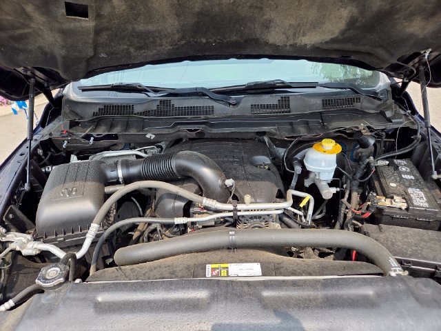 Used 2016 RAM 1500 Classic SLT AWD/4WD image 10
