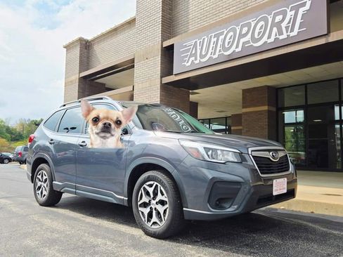 Used 2020 Subaru Forester Premium image 1