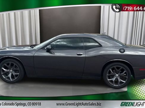 Used 2018 Dodge Challenger SXT Plus RWD image 2