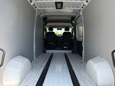Used 2024 RAM ProMaster 2500 w/ Quick Order Package 22G SLT FWD image 19