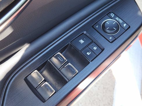 Used 2021 Lexus ES 350 Ultra Luxury w/ Accessory Package 2 FWD image 32