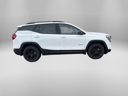Used 2023 GMC Terrain AT4 w/ Tech Package AWD/4WD image 5