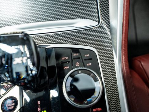 Used 2020 BMW X6 xDrive40i w/ M Sport Package image 54