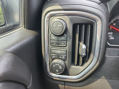 Used 2021 Chevrolet Silverado 1500 LT w/ Z71 Off-Road Package AWD/4WD image 20