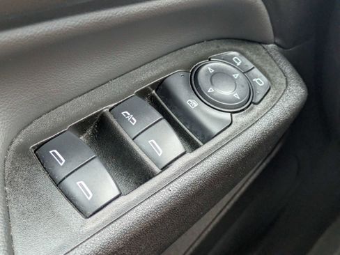 Used 2024 Chevrolet Equinox LT FWD image 22