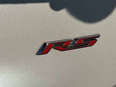 Used 2022 Chevrolet Blazer RS w/ Enhanced Convenience Package image 11