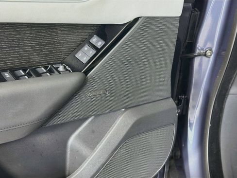 Certified 2026 Land Rover Range Rover Velar S AWD/4WD image 22