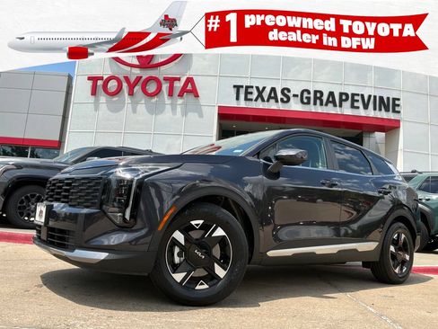 Used 2026 Kia Sportage LX FWD image 1