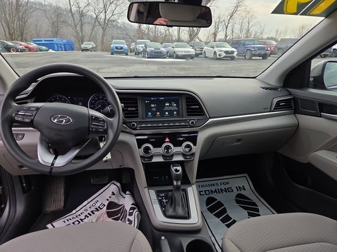 Used 2019 Hyundai Elantra SEL image 14