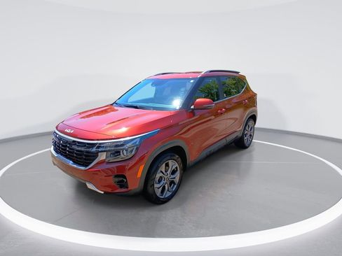 Used 2024 Kia Seltos S FWD image 4