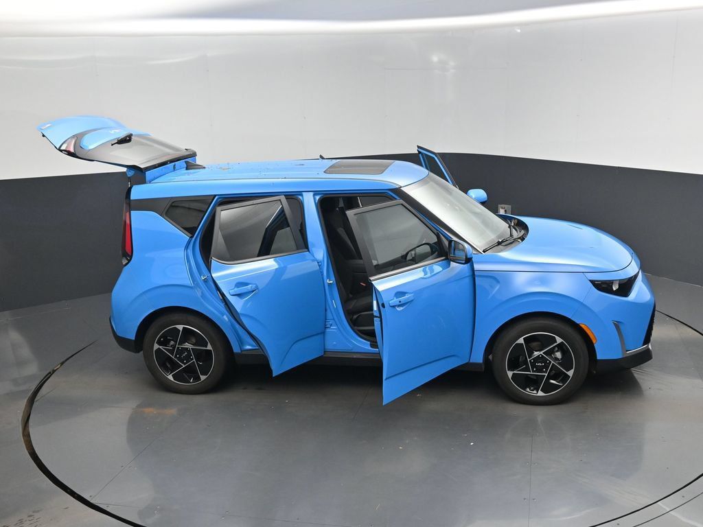 Used 2023 Kia Soul EX FWD image 18
