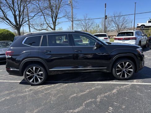 New 2026 Volkswagen Atlas SEL Premium R-Line AWD/4WD image 4