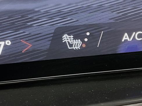 Used 2025 Chevrolet Tahoe LT image 20