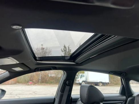 Used 2019 Honda Accord Sport image 24