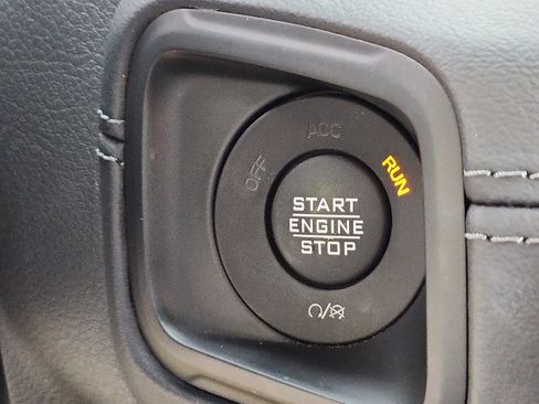 Used 2024 Jeep Wrangler Unlimited Rubicon 4xe AWD/4WD image 22