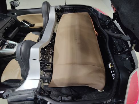 Used 2007 Saturn Sky Red Line image 27