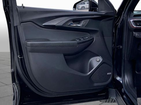 Used 2022 Chevrolet TrailBlazer RS w/ Sun and Liftgate Package FWD image 21