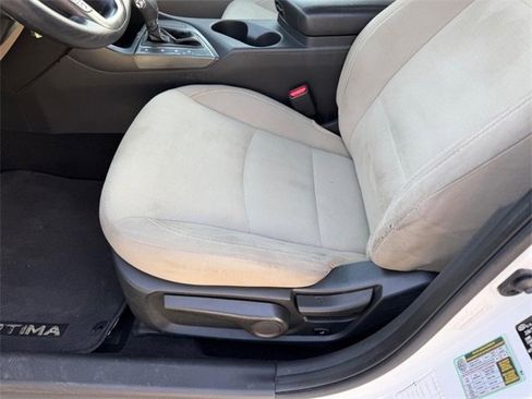 Used 2013 Kia Optima LX image 17