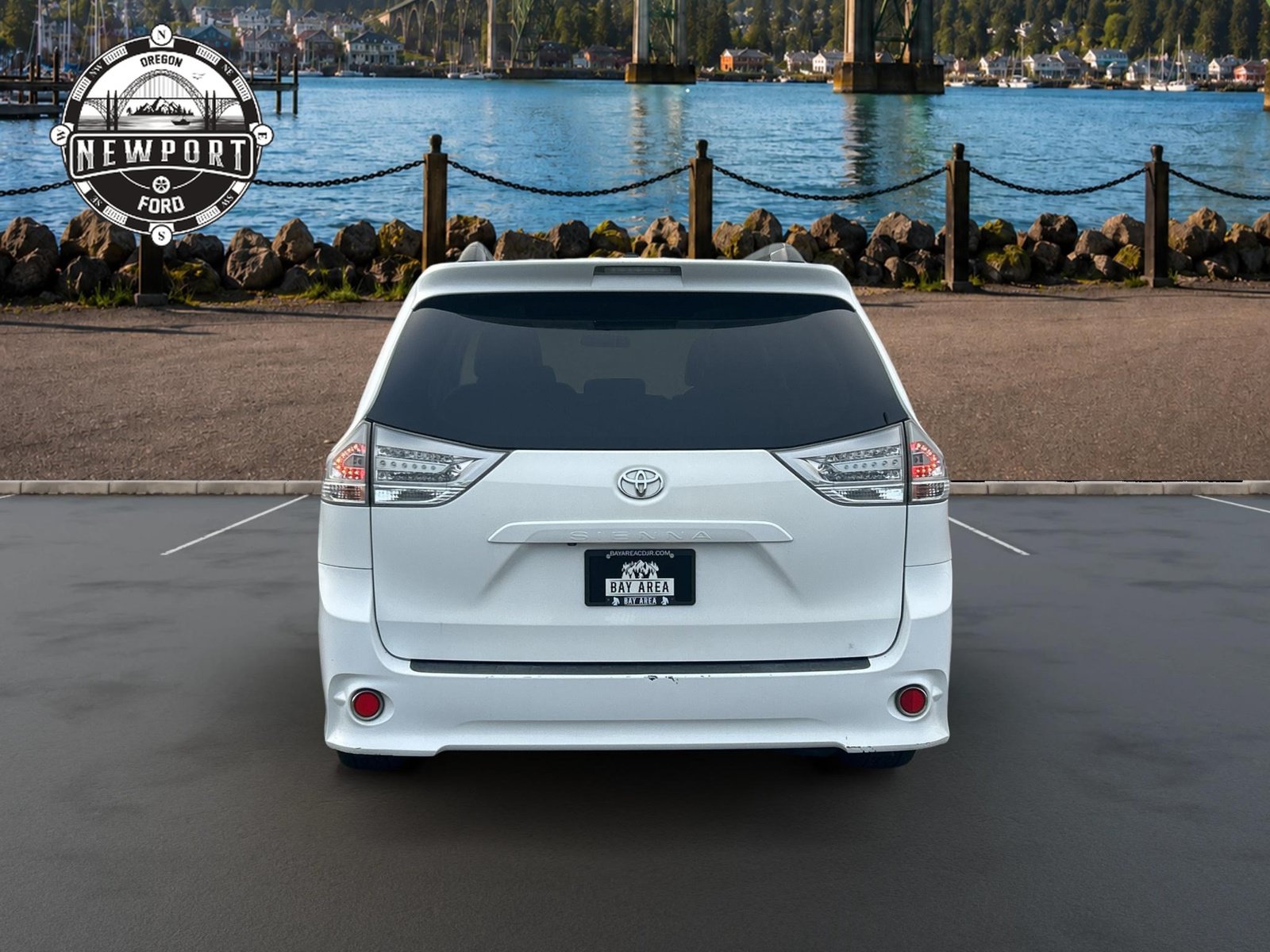 Used 2011 Toyota Sienna SE w/ Preferred Pkg FWD image 8