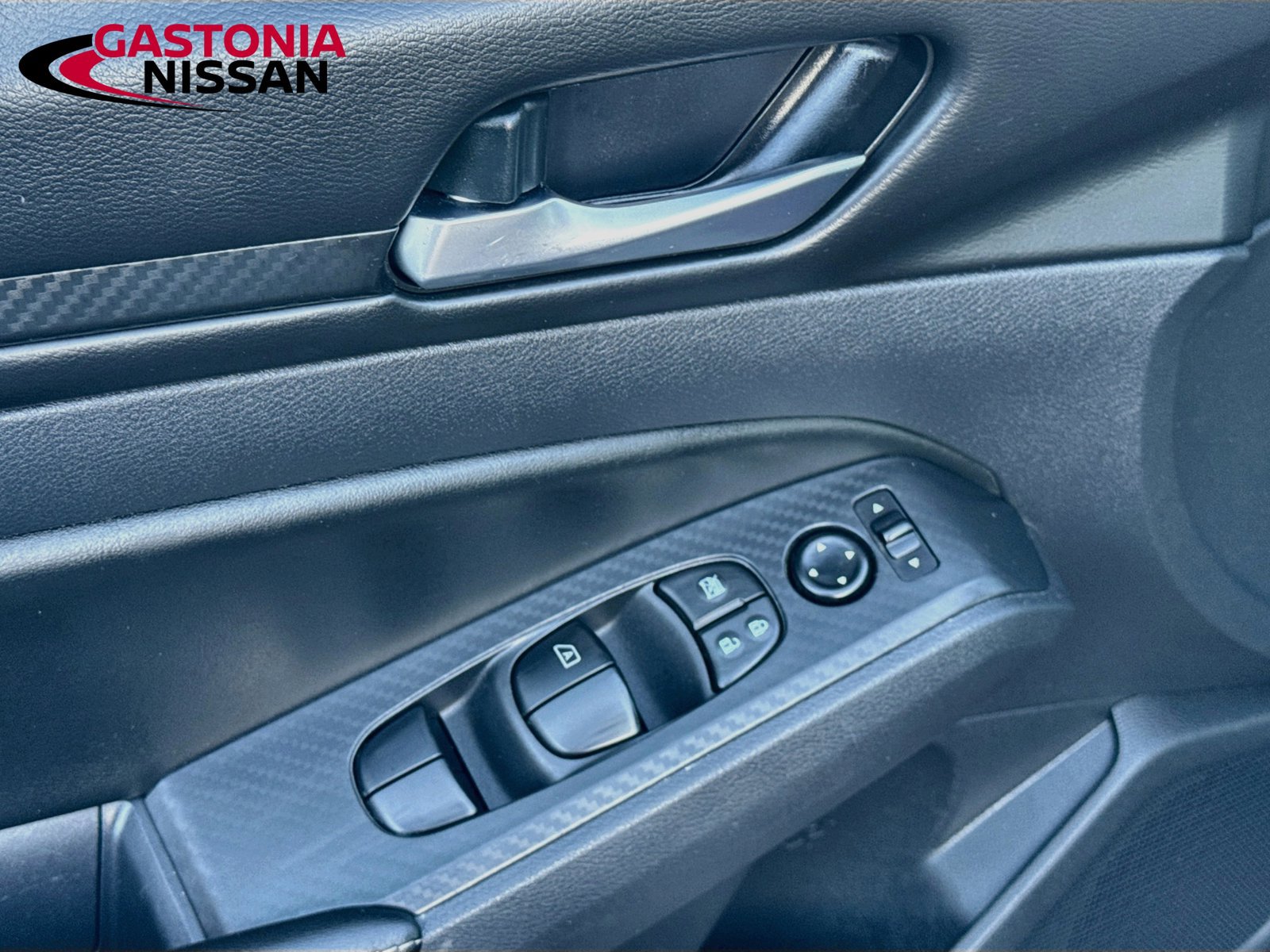 Used 2025 Nissan Altima 2.5 SV FWD image 22
