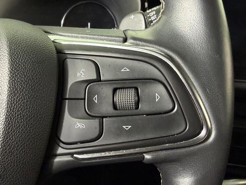 Used 2022 Buick Envision Preferred FWD image 19