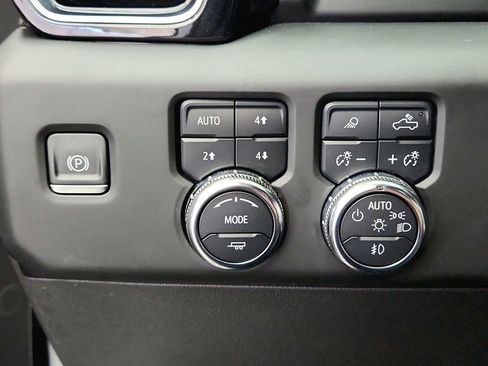 Used 2022 GMC Sierra 1500 Denali AWD/4WD image 21