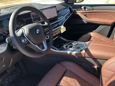 New 2026 BMW X5 sDrive40i w/ Climate Comfort Package image 9