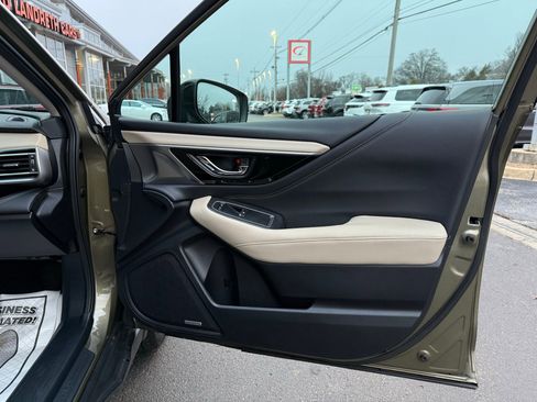 Used 2021 Subaru Outback Limited image 21