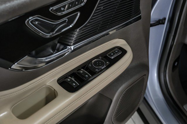 Used 2022 Lincoln Corsair FWD image 34