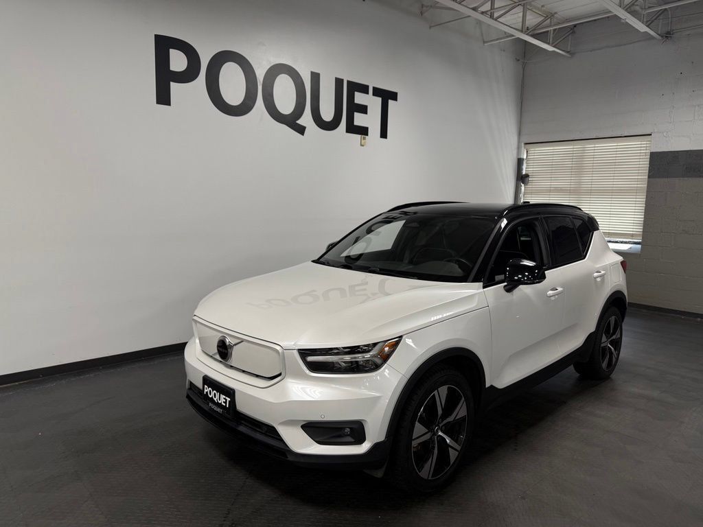 Used 2021 Volvo XC40 P8 Recharge w/ Climate Package AWD/4WD image 2