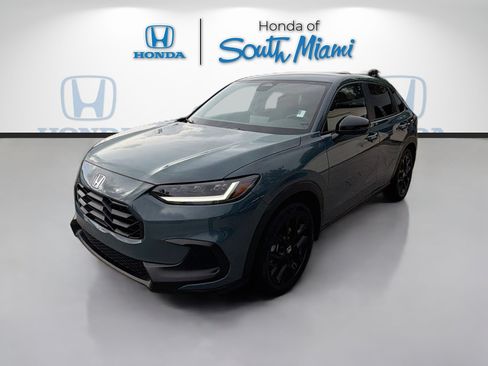 Used 2025 Honda HR-V Sport image 3