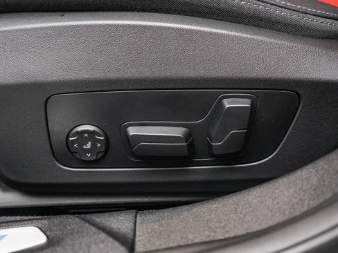 Used 2026 BMW M235i xDrive w/ Technology Package AWD/4WD image 21