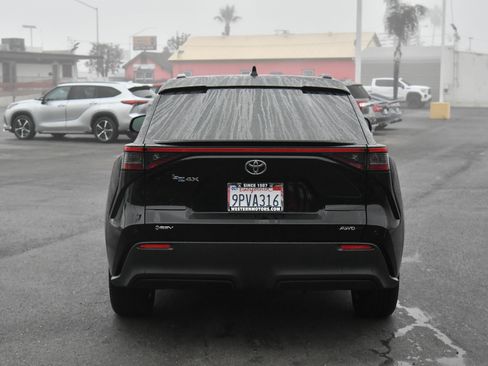 Used 2024 Toyota bZ4X AWD w/ Weather Package image 7