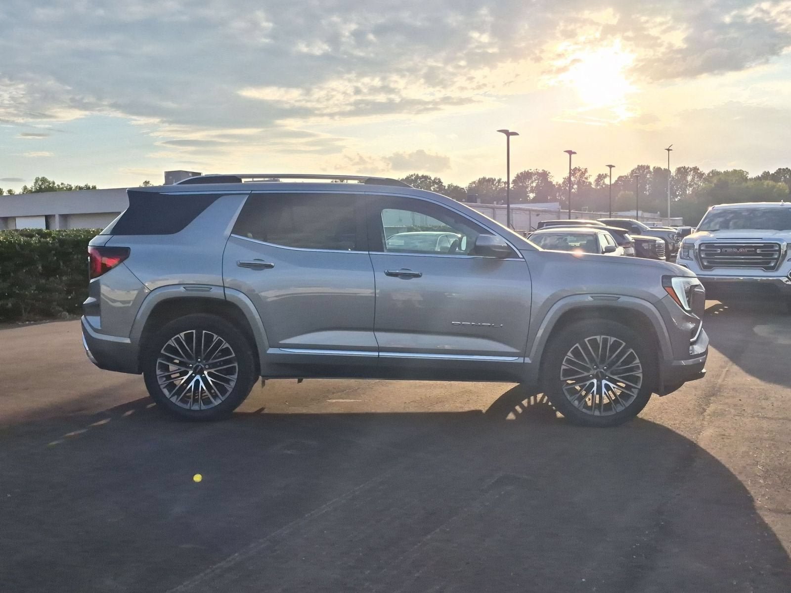 Used 2026 GMC Terrain Denali AWD/4WD image 7