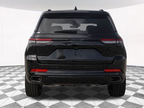 New 2025 Jeep Grand Cherokee Summit w/ Obsidian Package image 9