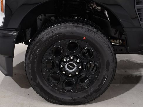 New 2026 Ford F350 XLT w/ XLT Premium Package AWD/4WD image 23