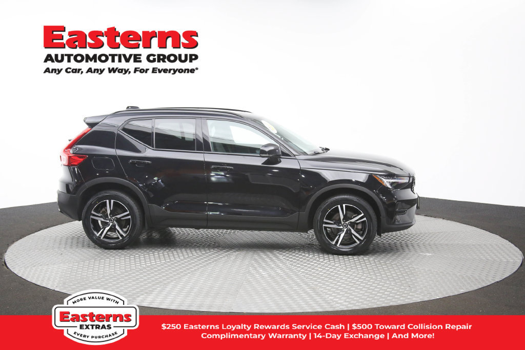 Used 2024 Volvo XC40 B5 Core AWD/4WD image 47