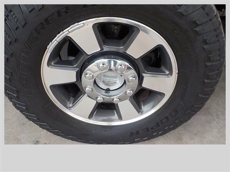Used 2011 Ford F350 Lariat w/ Lariat Interior Pkg AWD/4WD image 10