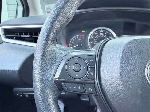 Used 2022 Toyota Corolla LE image 13