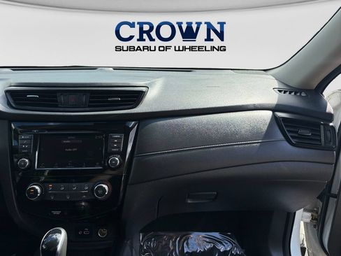 Used 2020 Nissan Rogue S AWD/4WD image 13