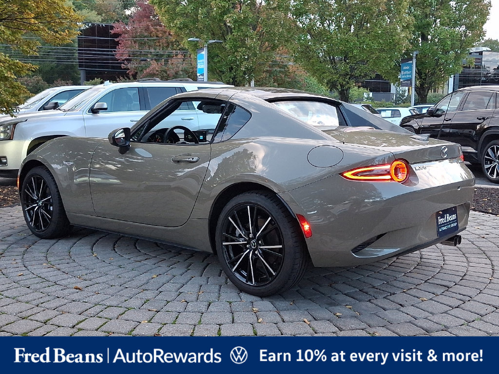 Used 2024 MAZDA MX-5 Miata RF Grand Touring RWD image 5